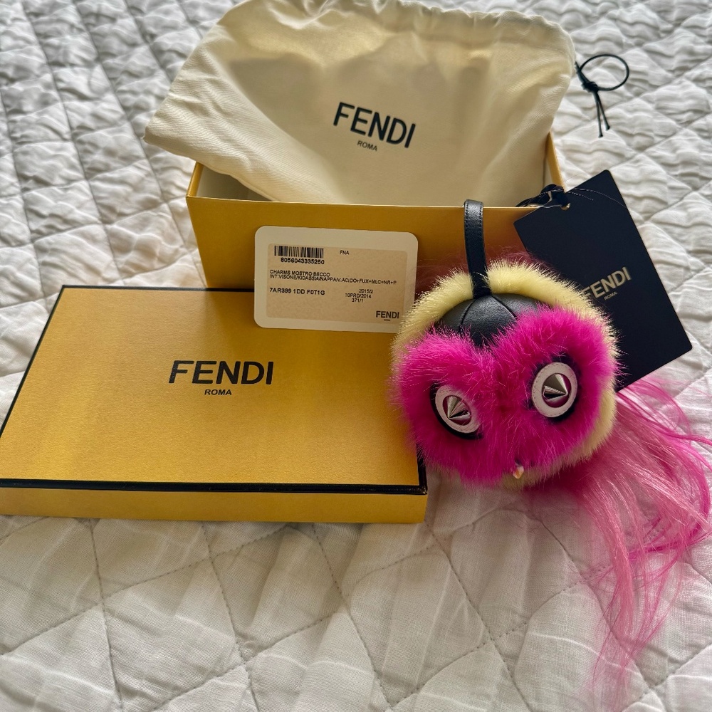 AUTHENTIC FENDI Bag Bug (Monster) Fur Keychain Charm